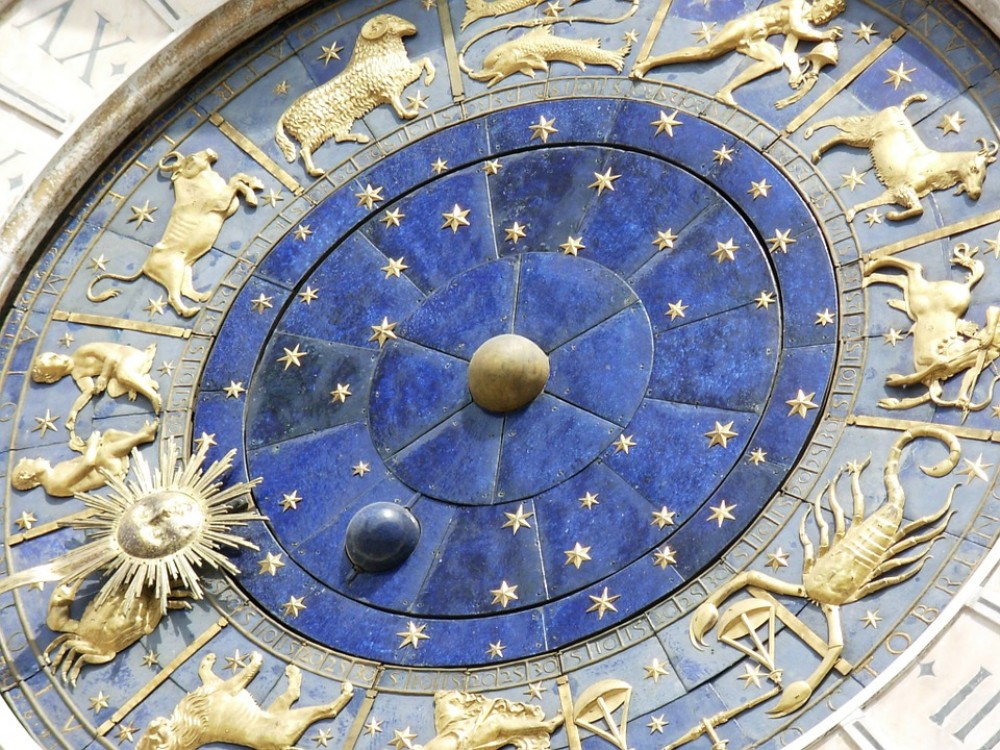 Uusi artikkeli: Horoskoopit askel askeleelta - Horoskooppi